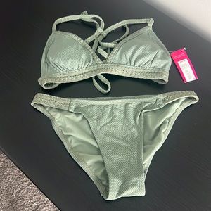 NWT * Xhilaration Green Bikini Set Size Small